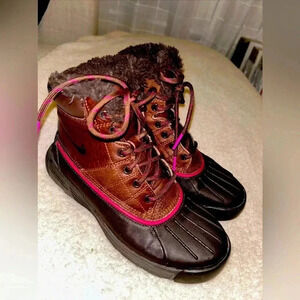 NIKE Women's "ACG Lunarstorm" Brown Magenta Ultra-Light Boots 417724-200 Size 6